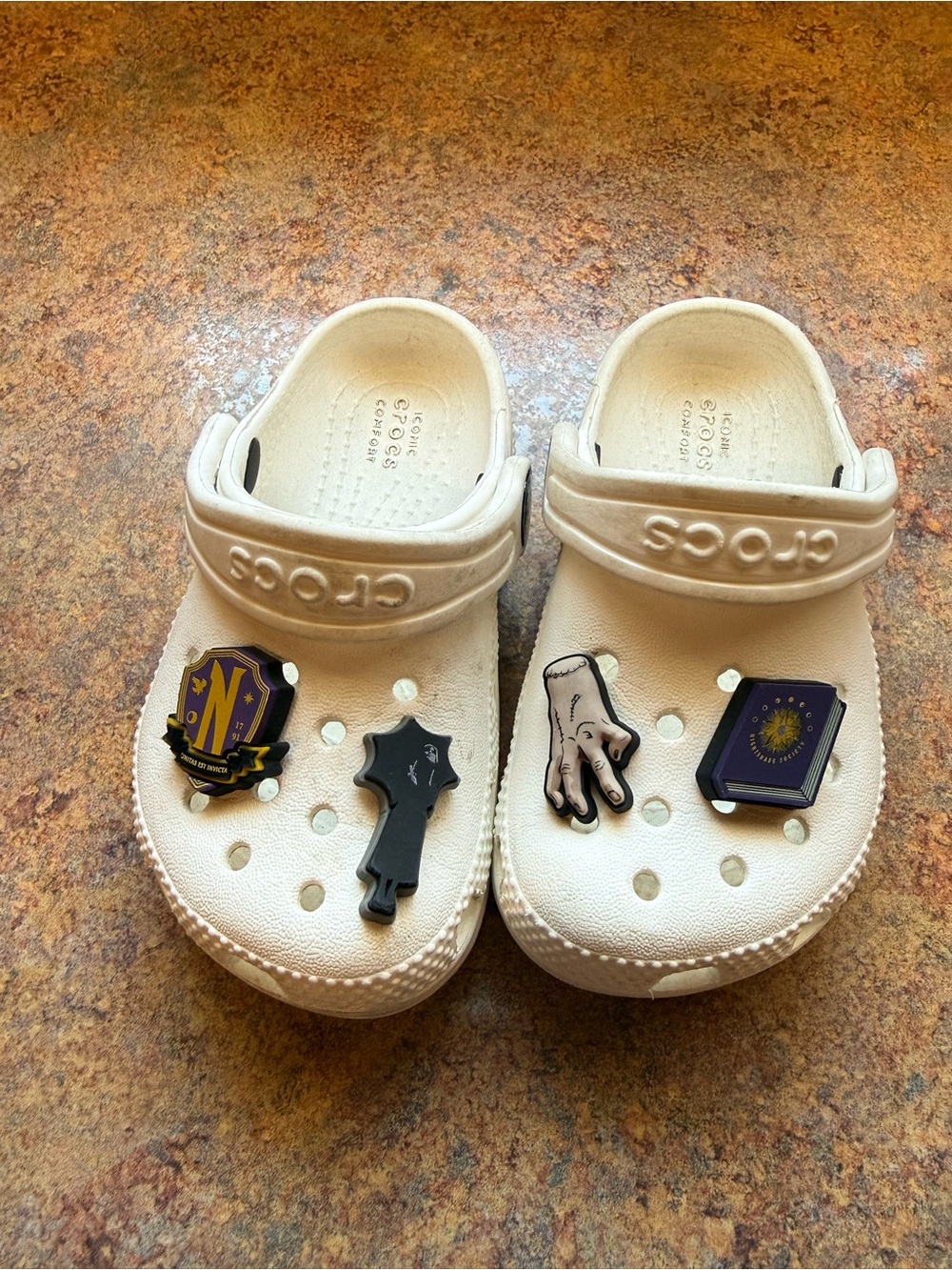Toddler crocs